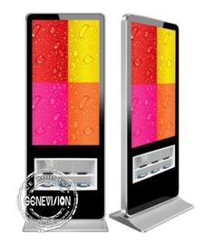 Ekskluzywny design Kiosk Digital Signage 55-calowy stojący stojący Jasność 500 cd / m2