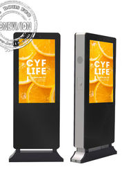 49-calowy reklamowy ekran dotykowy Full HD LCD Zewnętrzne elektroniczne oznakowanie z kamerą rozpoznającą twarz