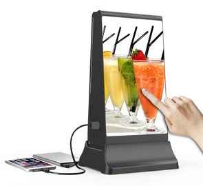 Czarny cyfrowy stojak reklamowy Mały rozmiar Ładowarka do telefonu komórkowego Kiosk WIFI