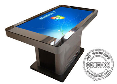 84-calowy ekran 4K Ekran dotykowy na podczerwień Odtwarzacz reklam z systemem Windows